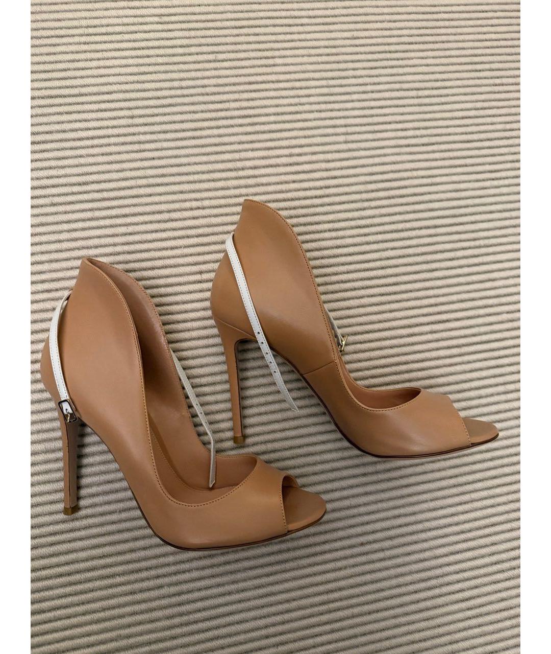 GIANVITO ROSSI Бежевые кожаные туфли, фото 3