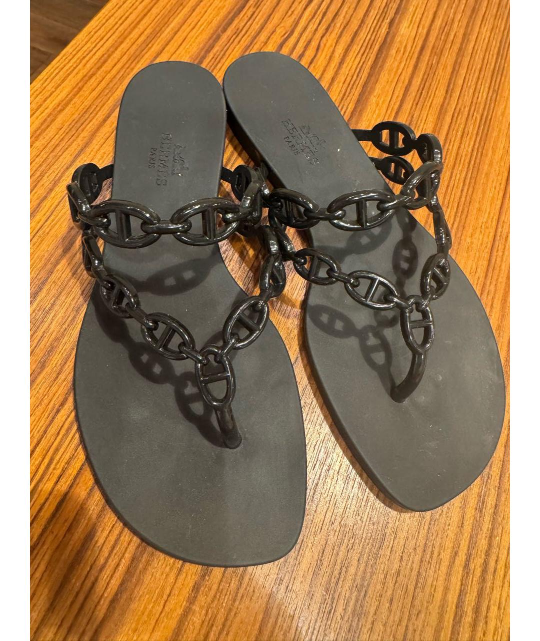 HERMES Черные резиновые шлепанцы, фото 2