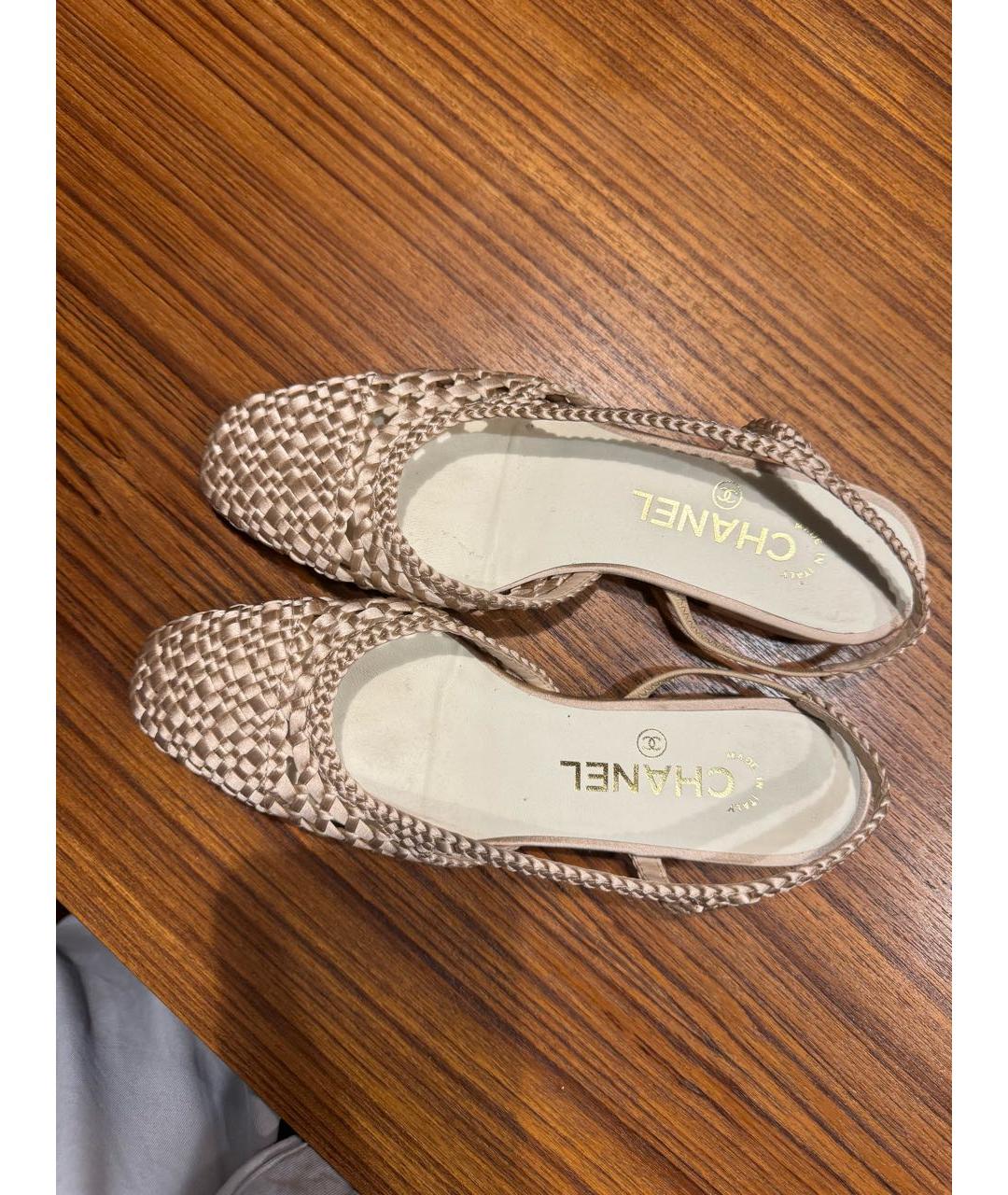 CHANEL Бежевые текстильные мюли, фото 3
