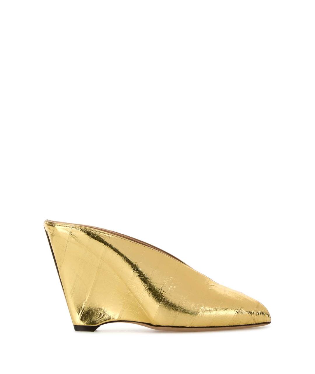 FERRAGAMO Золотые кожаные туфли, фото 1