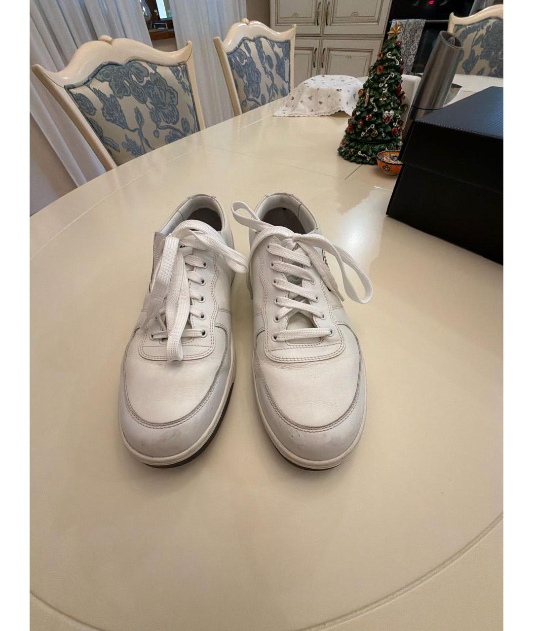 PRADA Белые кожаные низкие кроссовки / кеды, фото 2