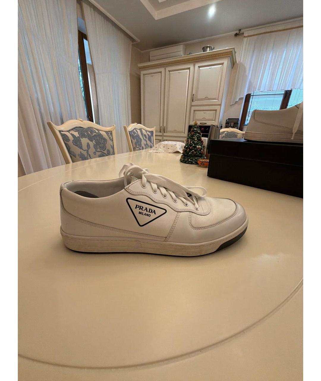 PRADA Белые кожаные низкие кроссовки / кеды, фото 9