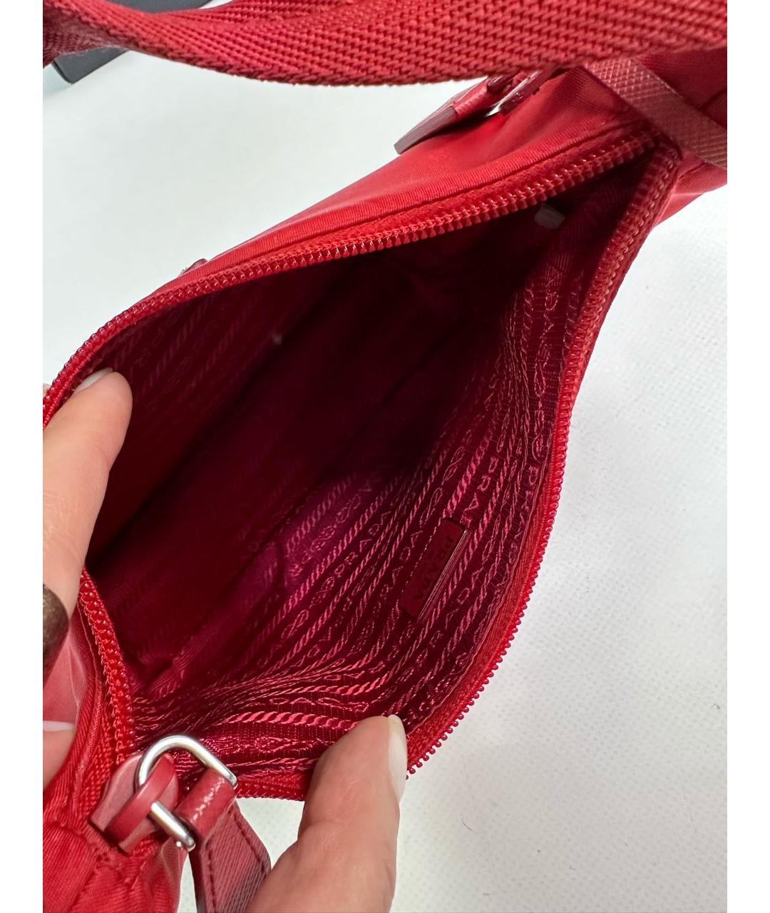 PRADA Красная тканевая сумка с короткими ручками, фото 4