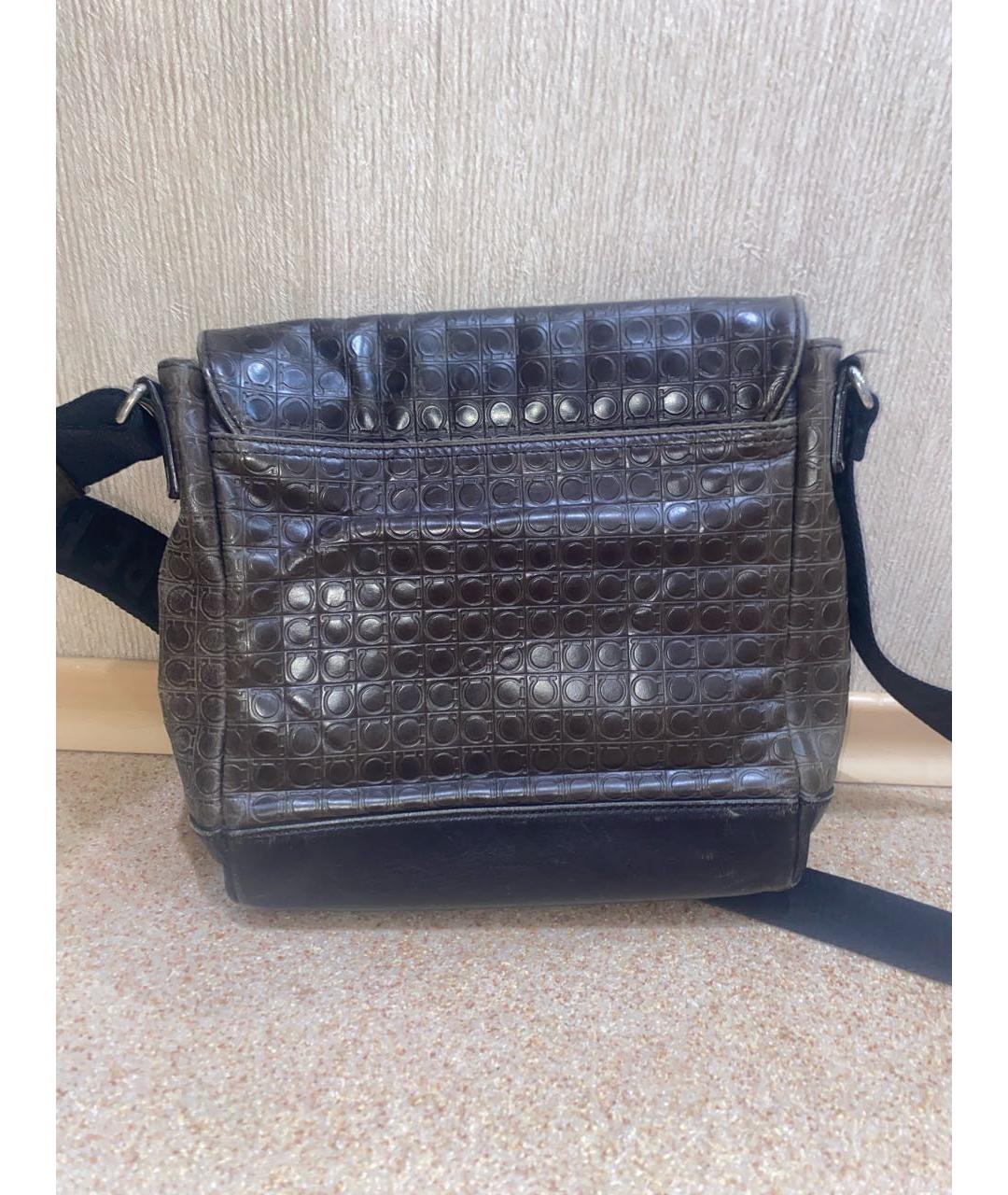 FERRAGAMO Коричневая кожаная сумка на плечо, фото 3