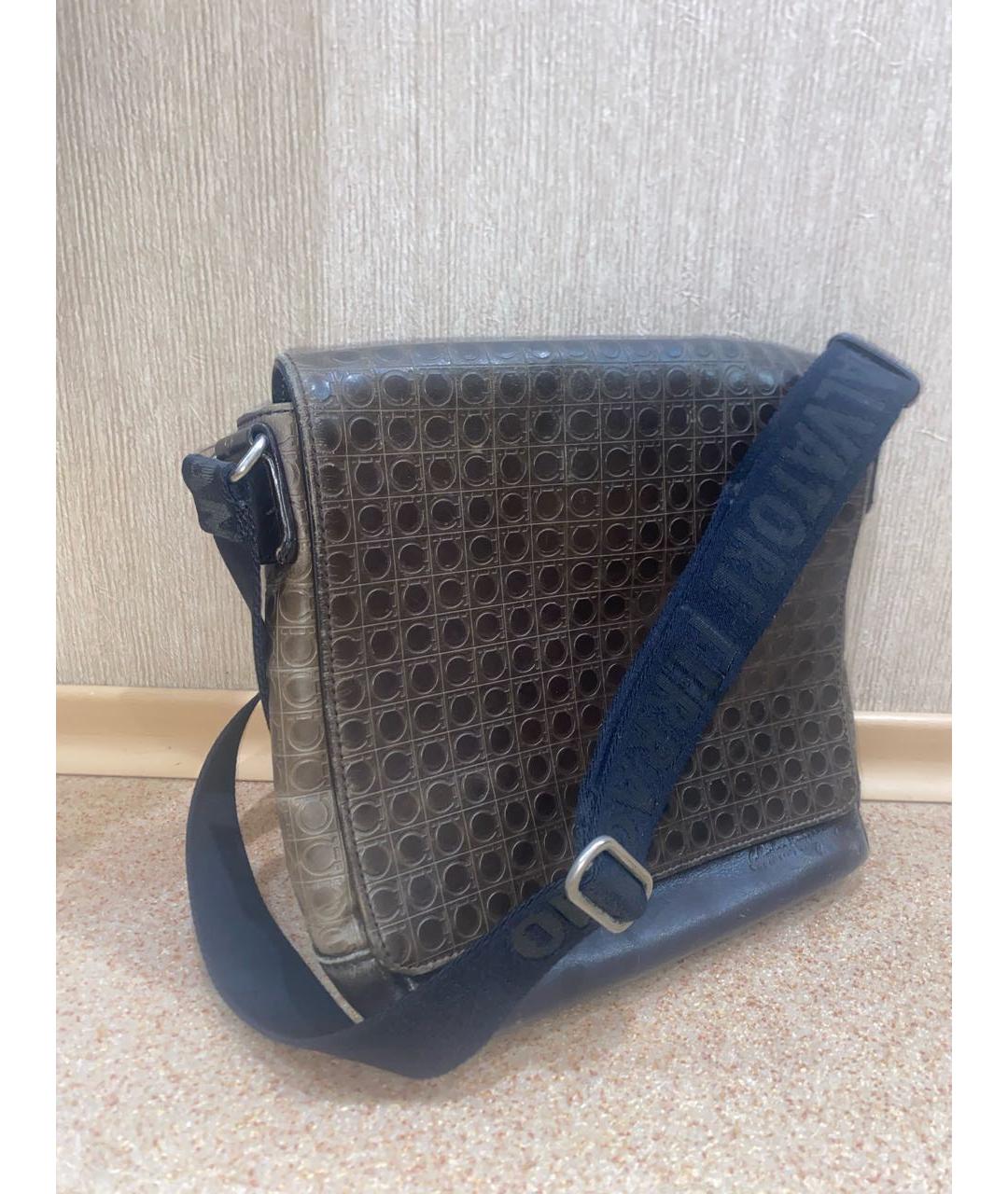 FERRAGAMO Коричневая кожаная сумка на плечо, фото 2