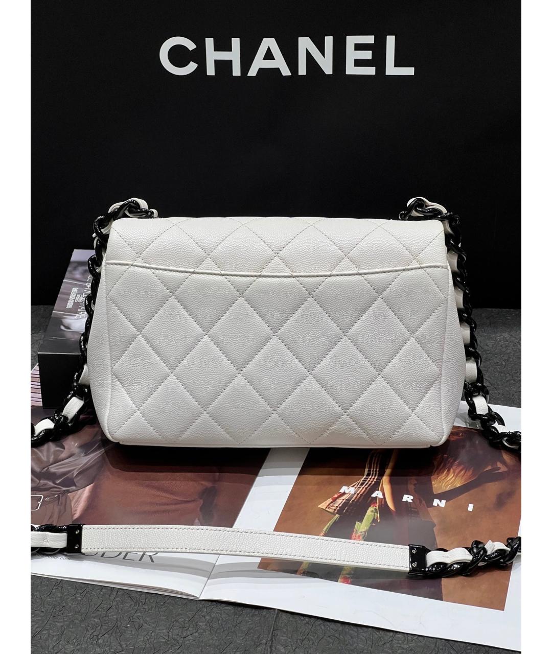 CHANEL Белая кожаная сумка через плечо, фото 2
