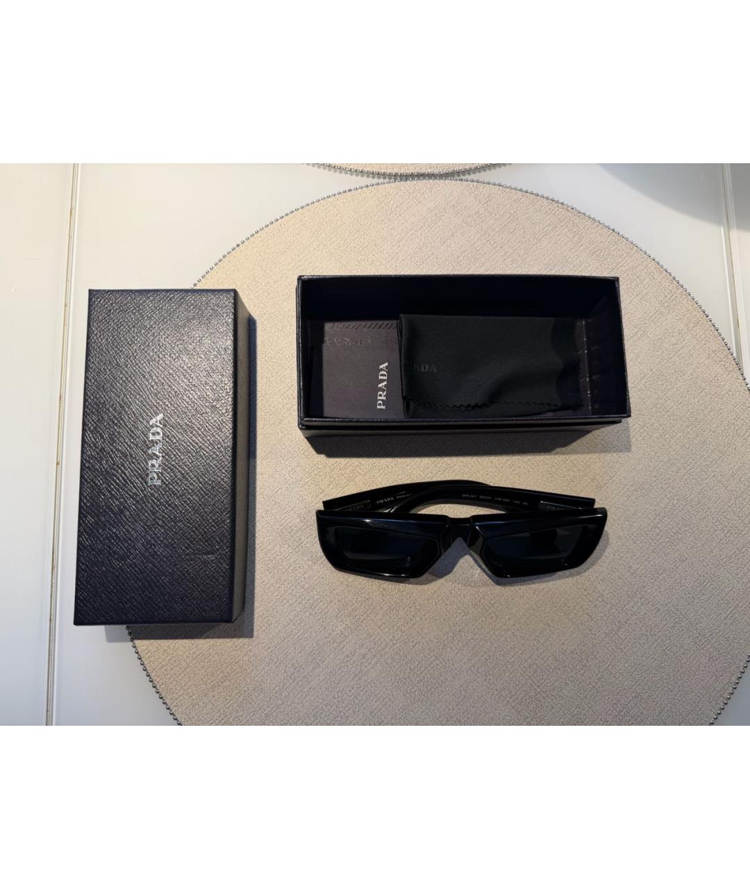 PRADA Черные пластиковые солнцезащитные очки, фото 4