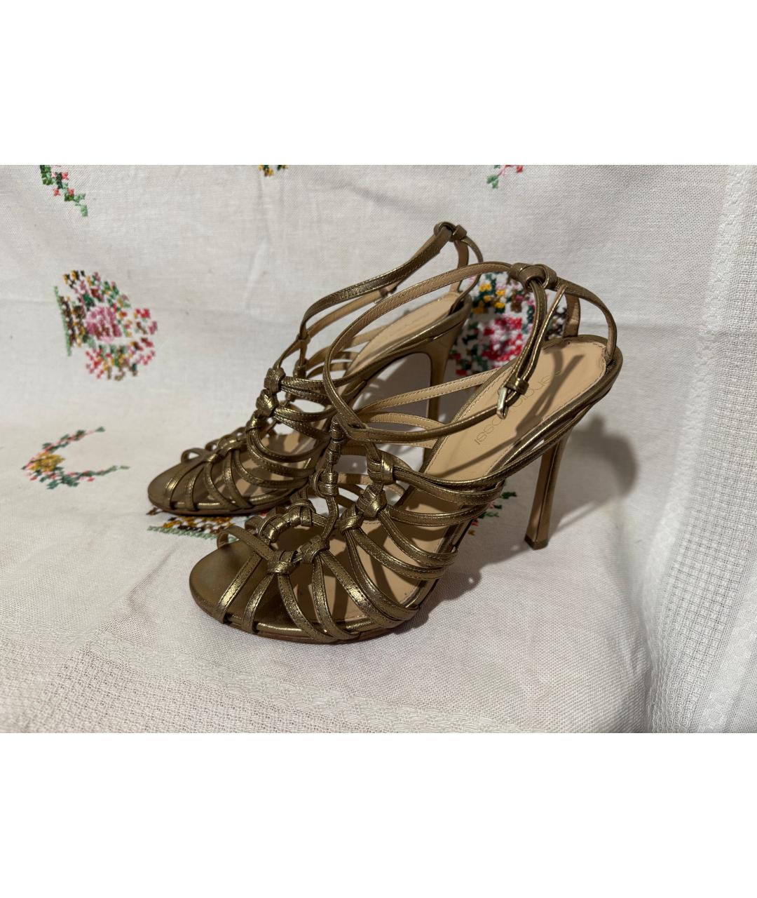 SERGIO ROSSI Золотые кожаные босоножки, фото 2