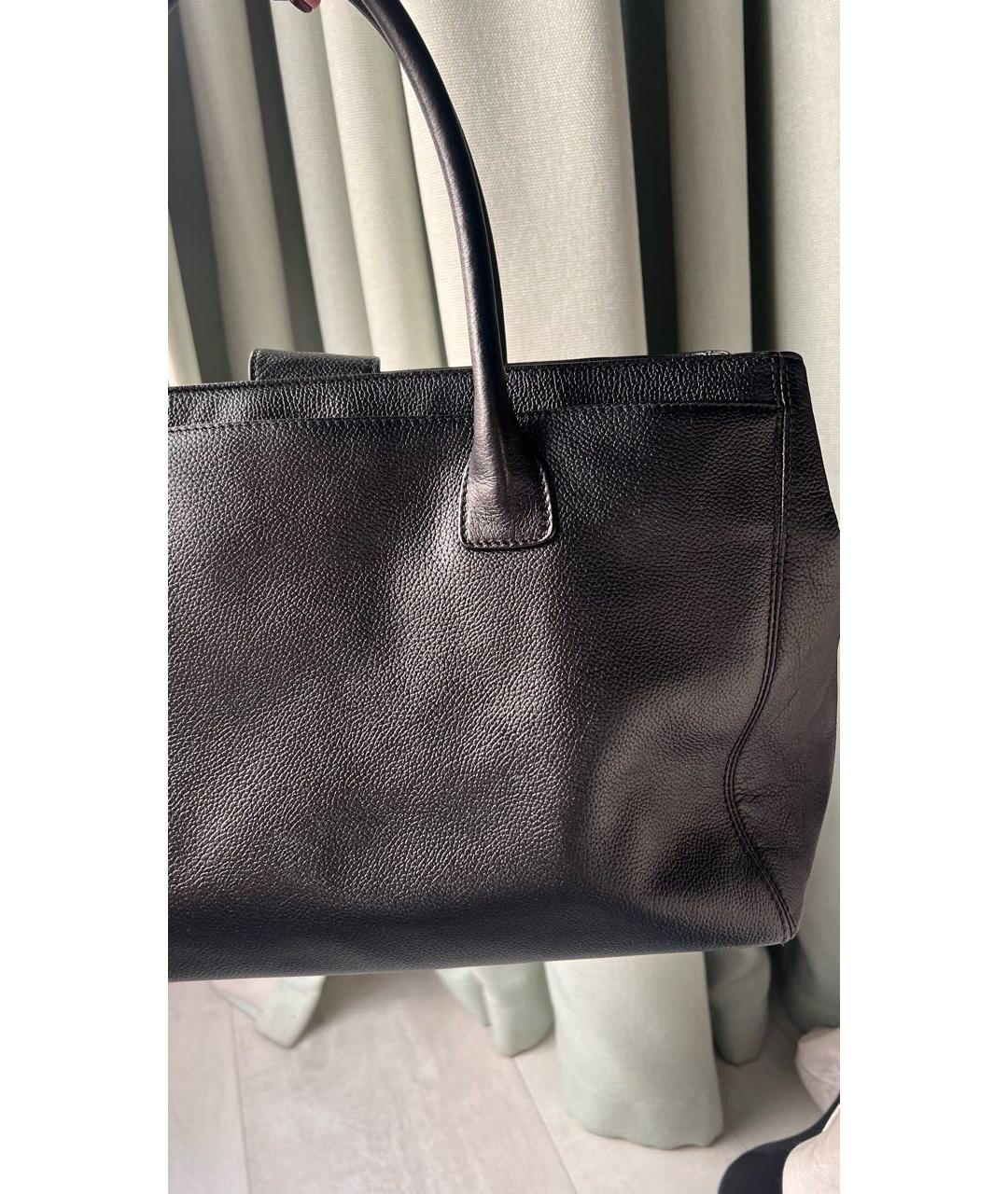 CHANEL Черная кожаная сумка тоут, фото 3