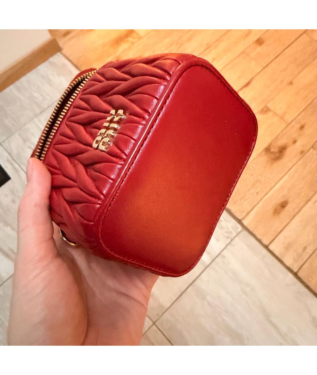 MIU MIU Красная кожаная сумка через плечо, фото 3