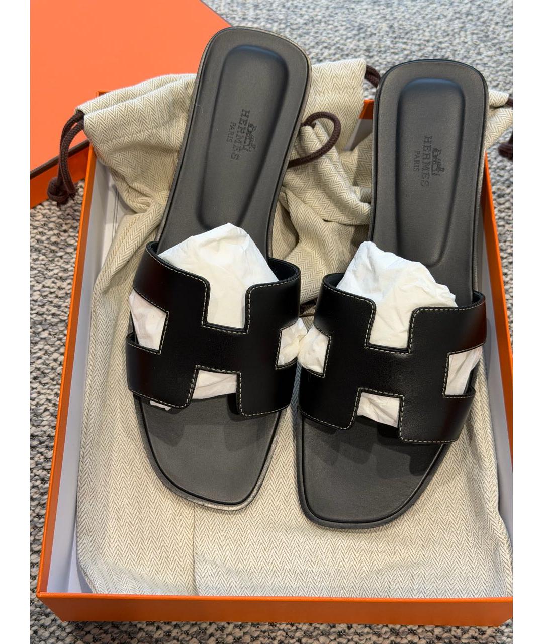 HERMES Черные кожаные шлепанцы, фото 3