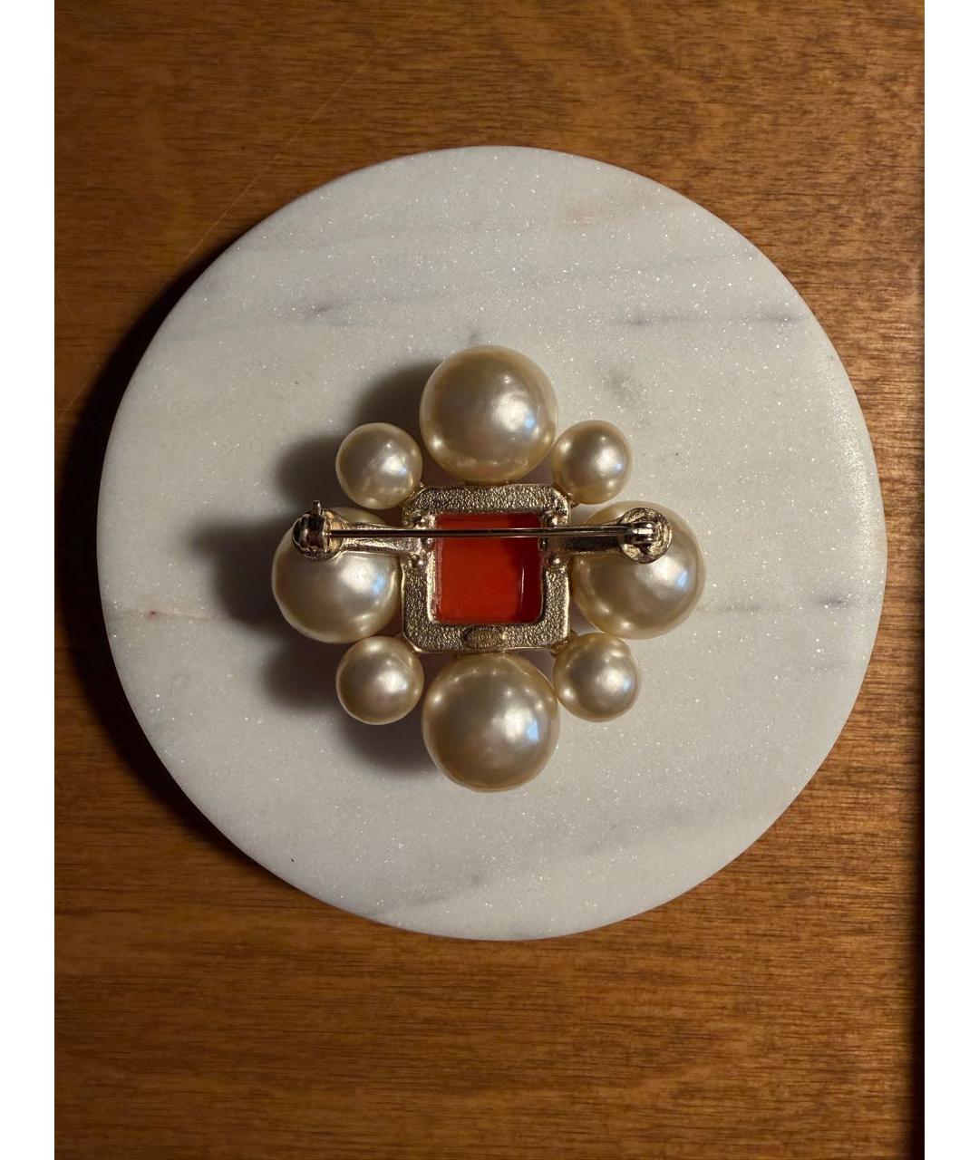 CHANEL Белая жемчужная булавка / брошь, фото 4