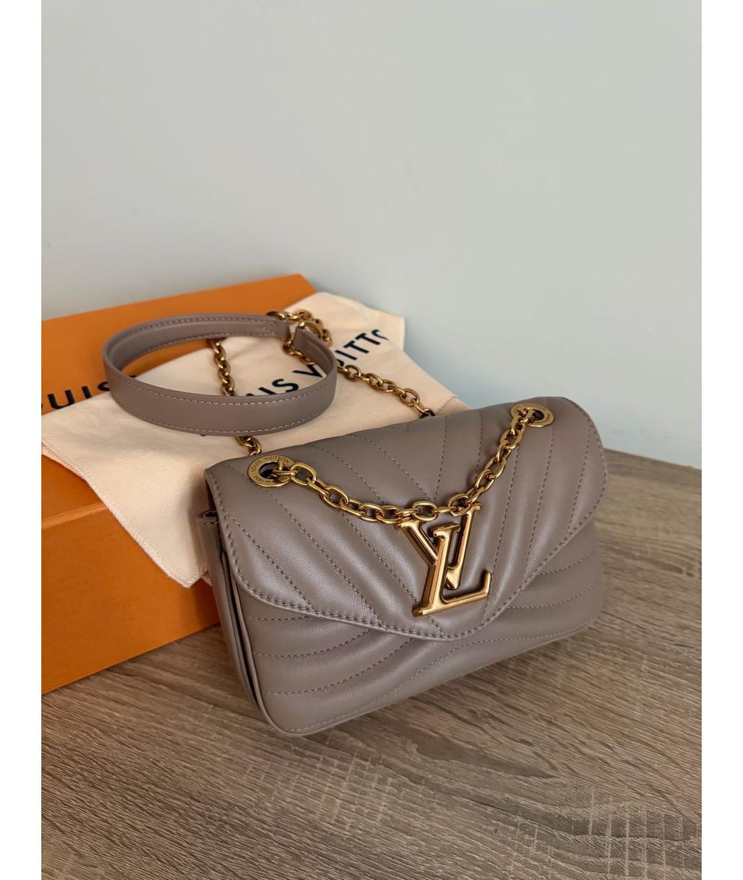 LOUIS VUITTON Бежевая кожаная сумка через плечо, фото 7