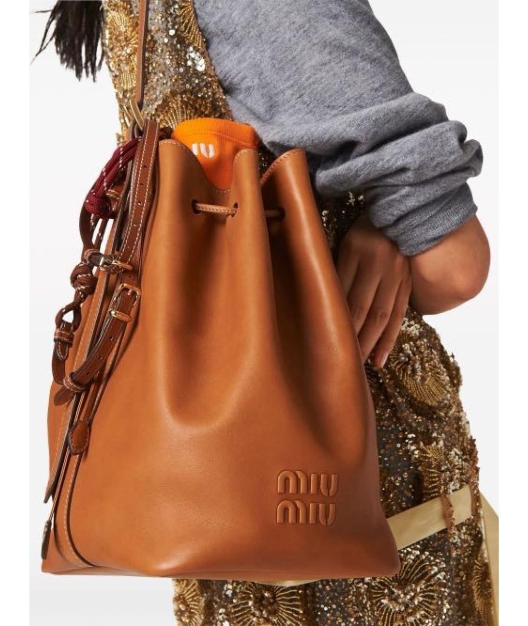 MIU MIU Коричневая кожаная сумка тоут, фото 6