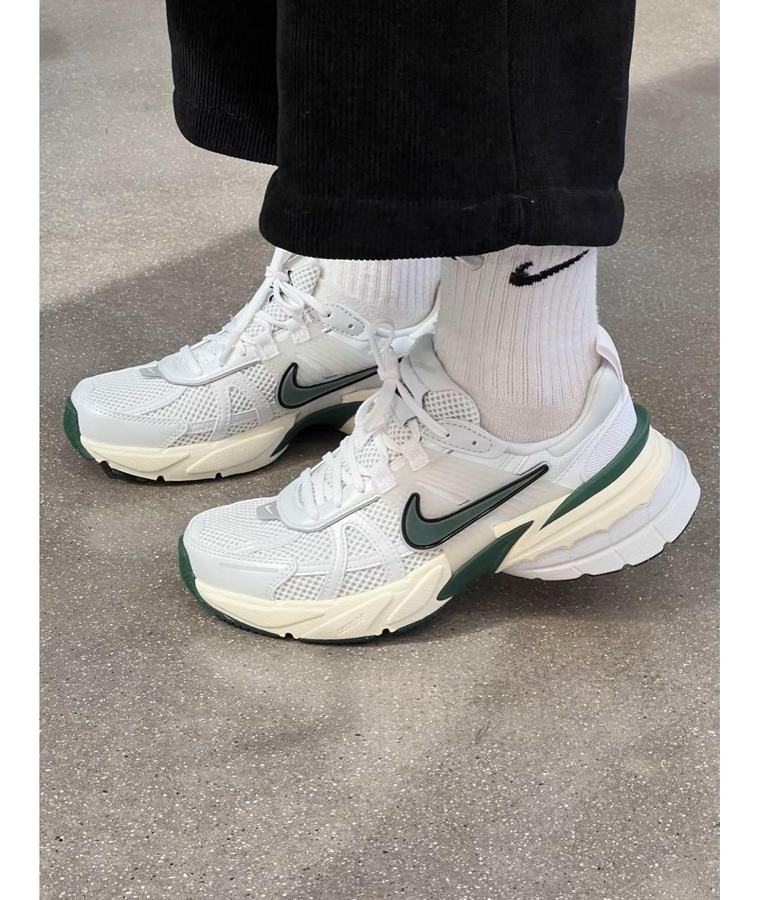 NIKE Белые текстильные кроссовки, фото 4