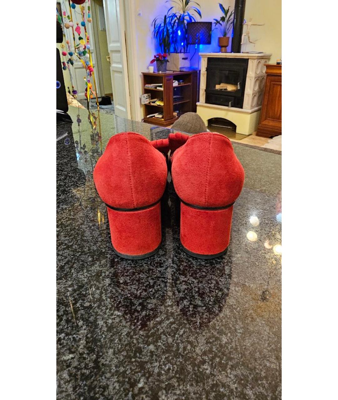 GUCCI Красные замшевые туфли, фото 4