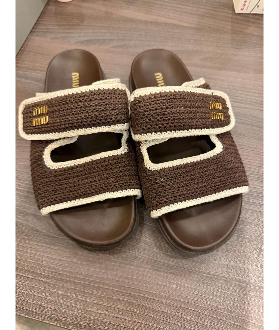 MIU MIU Коричневые текстильные шлепанцы, фото 2