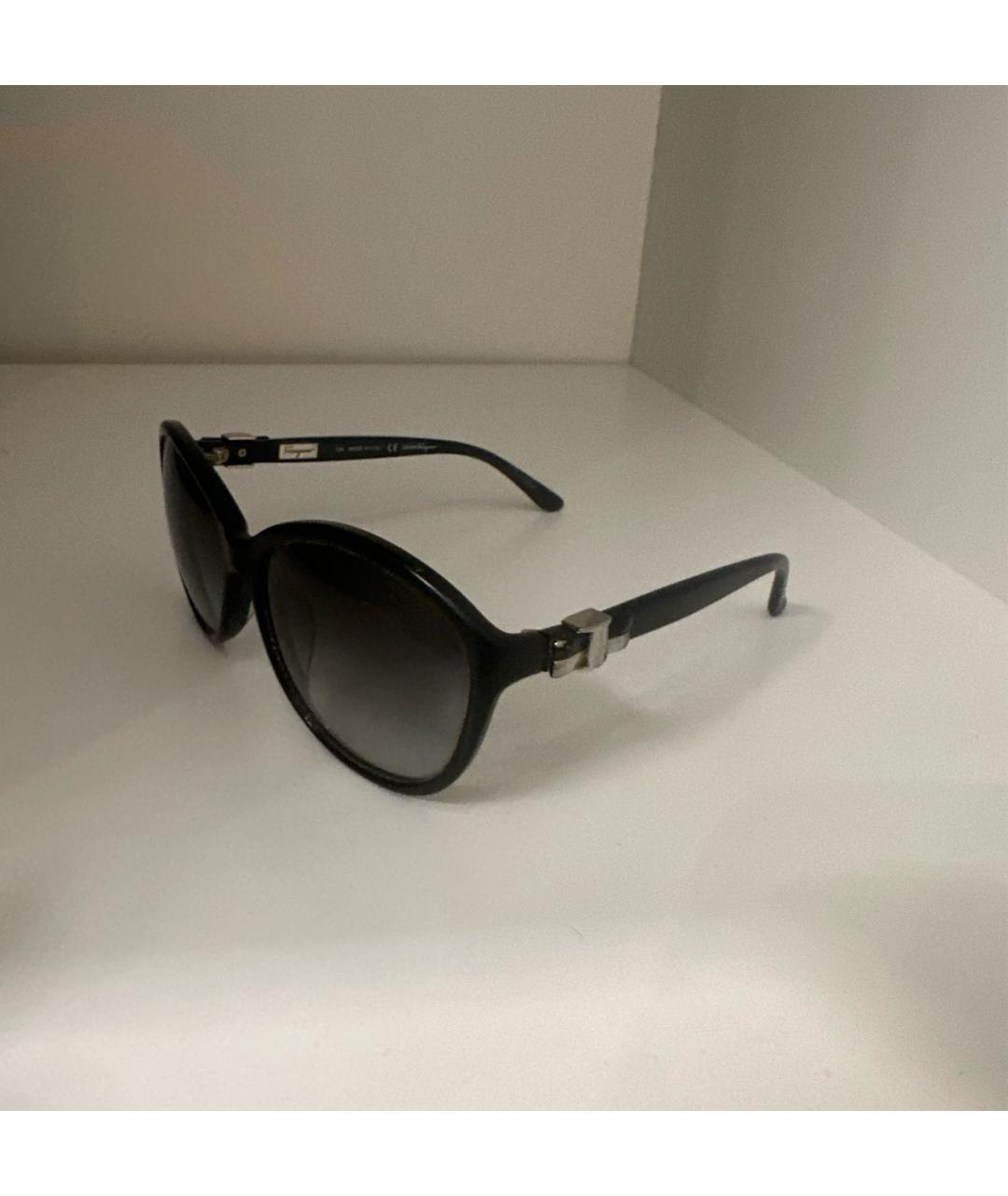 FERRAGAMO Черные пластиковые солнцезащитные очки, фото 2