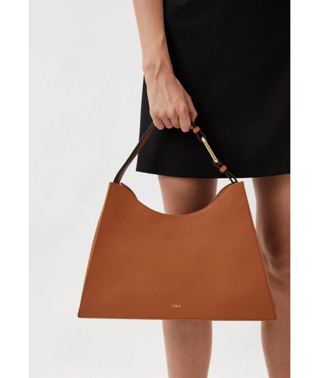 FURLA Коричневая кожаная сумка с короткими ручками, фото 5