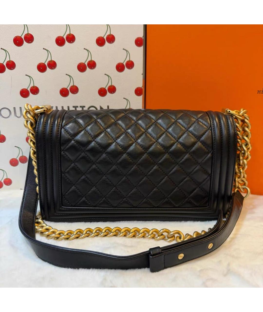 CHANEL Черная кожаная сумка через плечо, фото 3