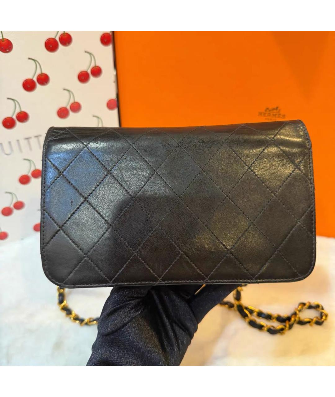 CHANEL Черная кожаная сумка через плечо, фото 5