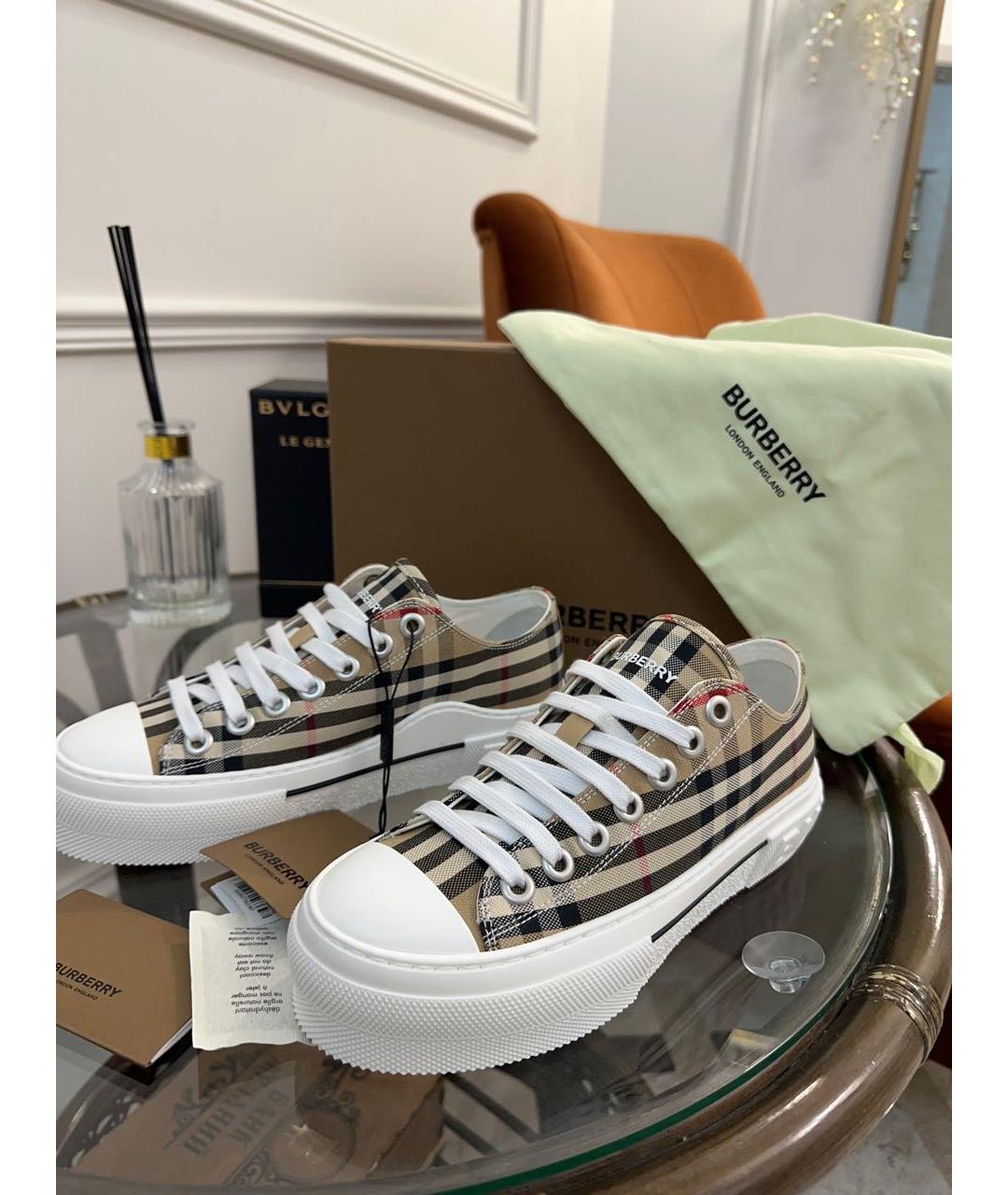 BURBERRY Бежевые кеды, фото 3