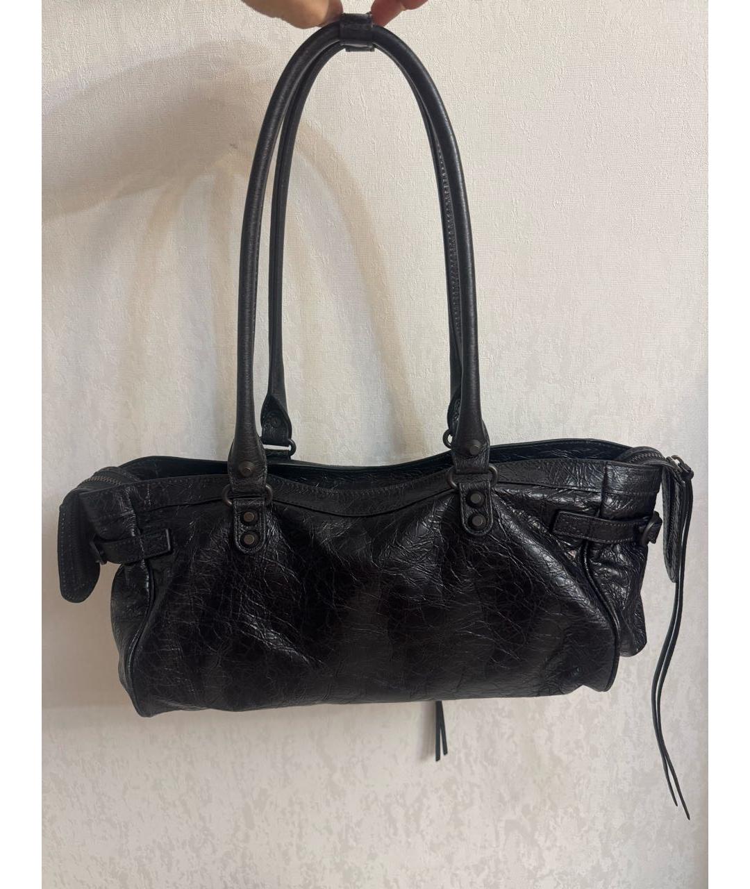 BALENCIAGA Черная кожаная сумка через плечо, фото 2