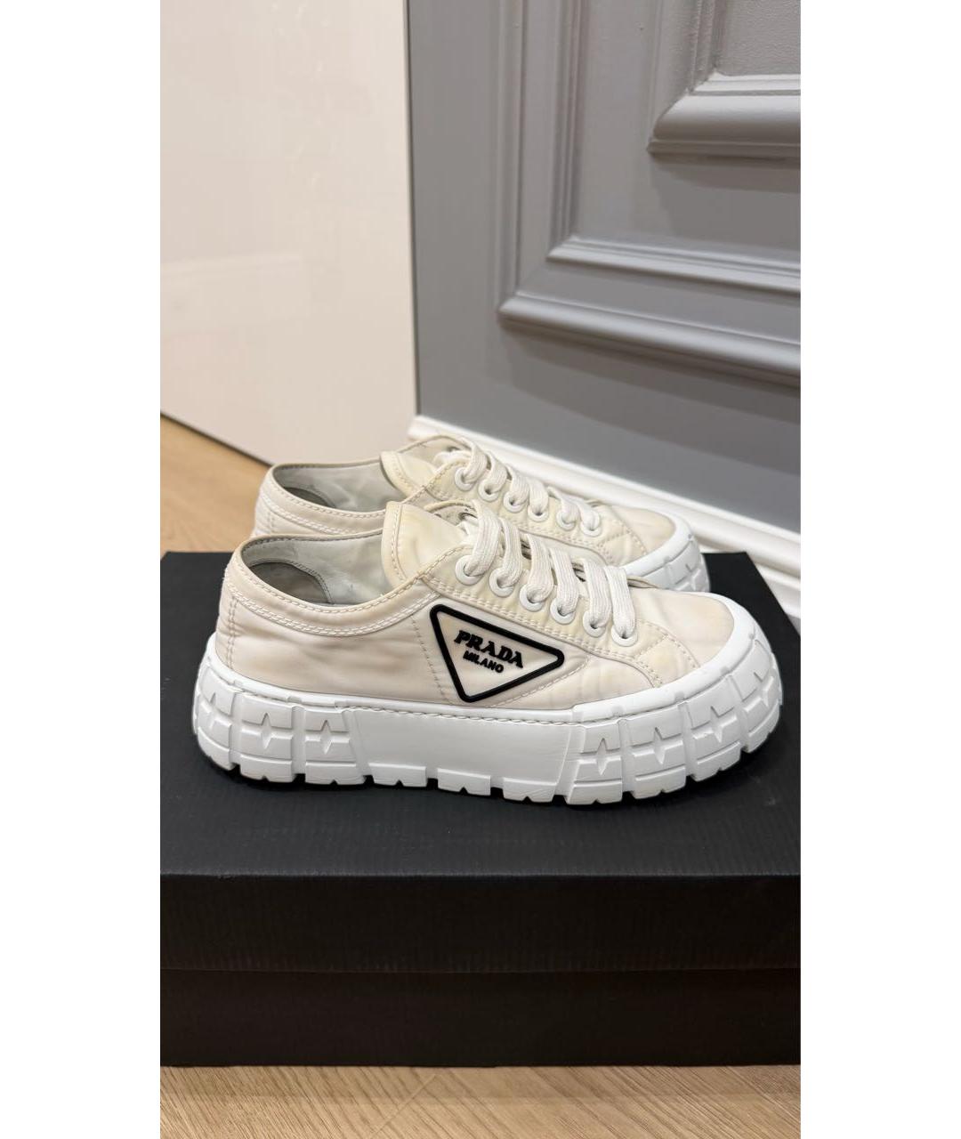 PRADA Белые кеды, фото 3