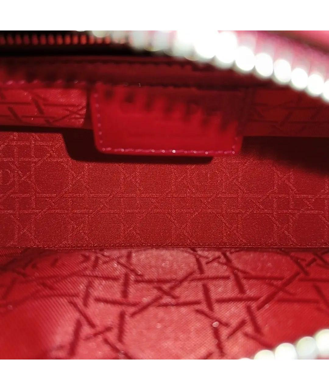 CHRISTIAN DIOR Красная сумка через плечо из лакированной кожи, фото 4