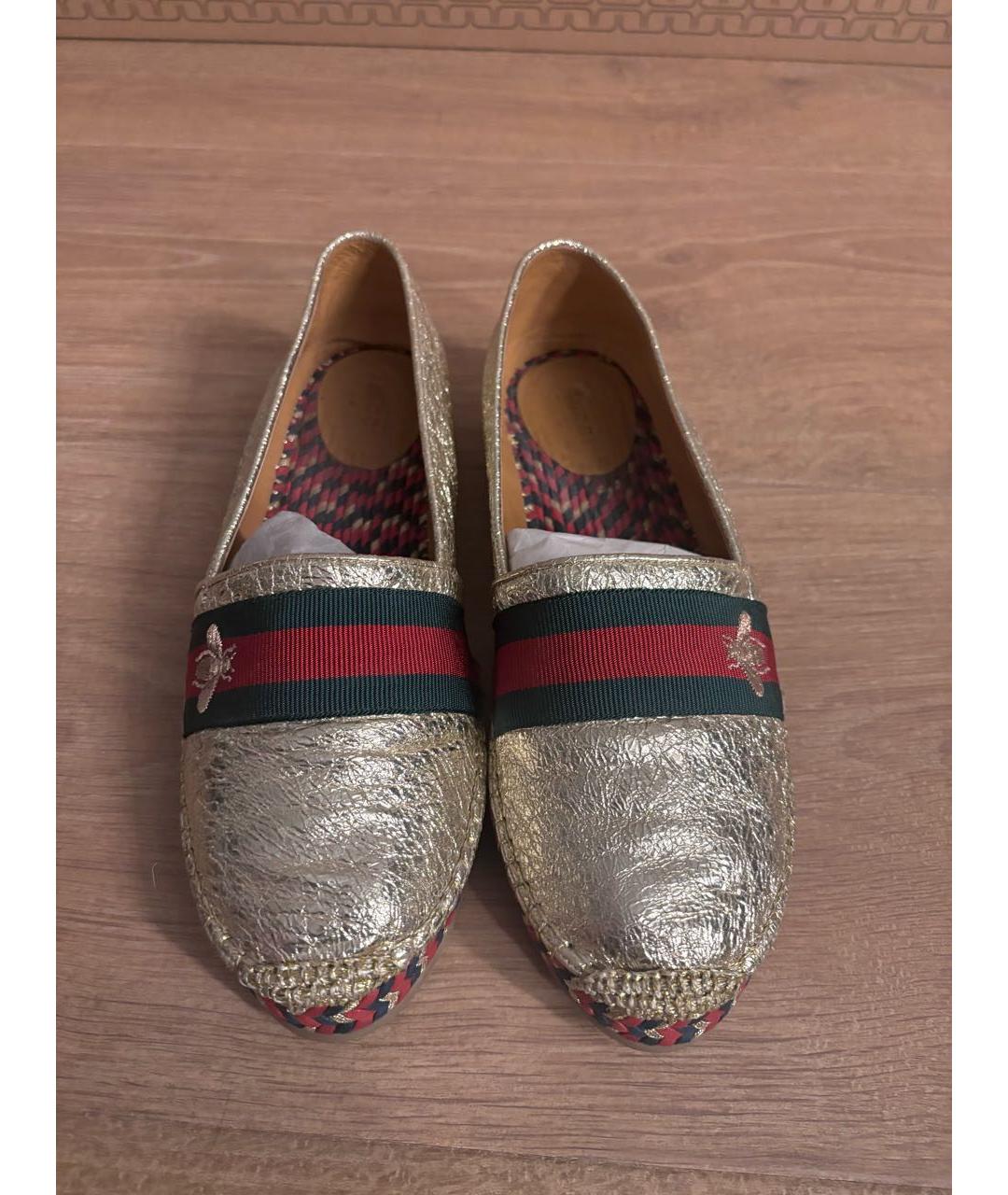 GUCCI Золотые кожаные мокасины, фото 2