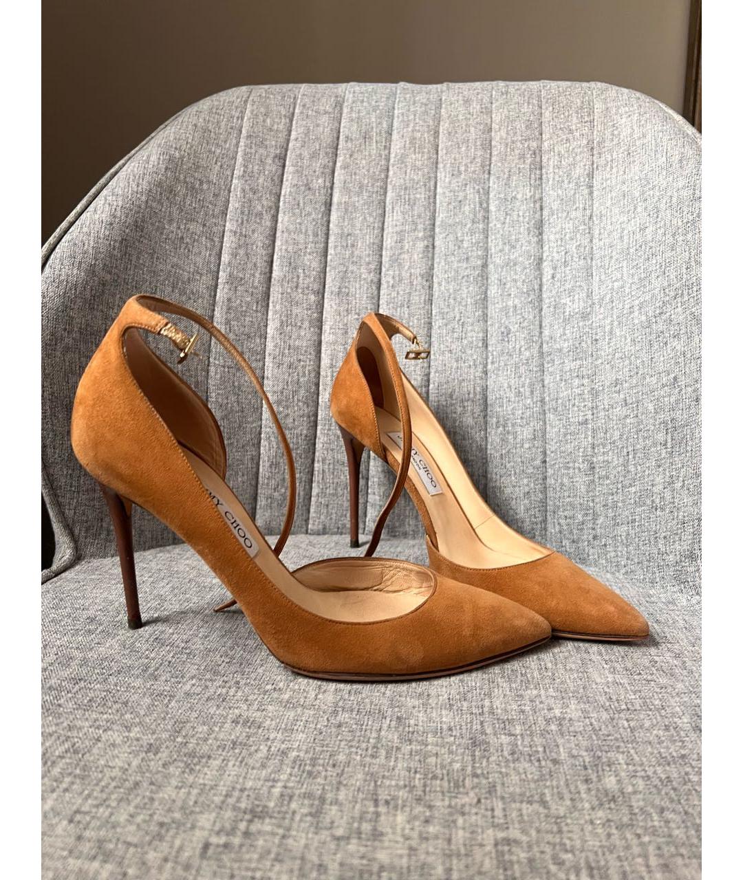 JIMMY CHOO Горчичные замшевые туфли, фото 6