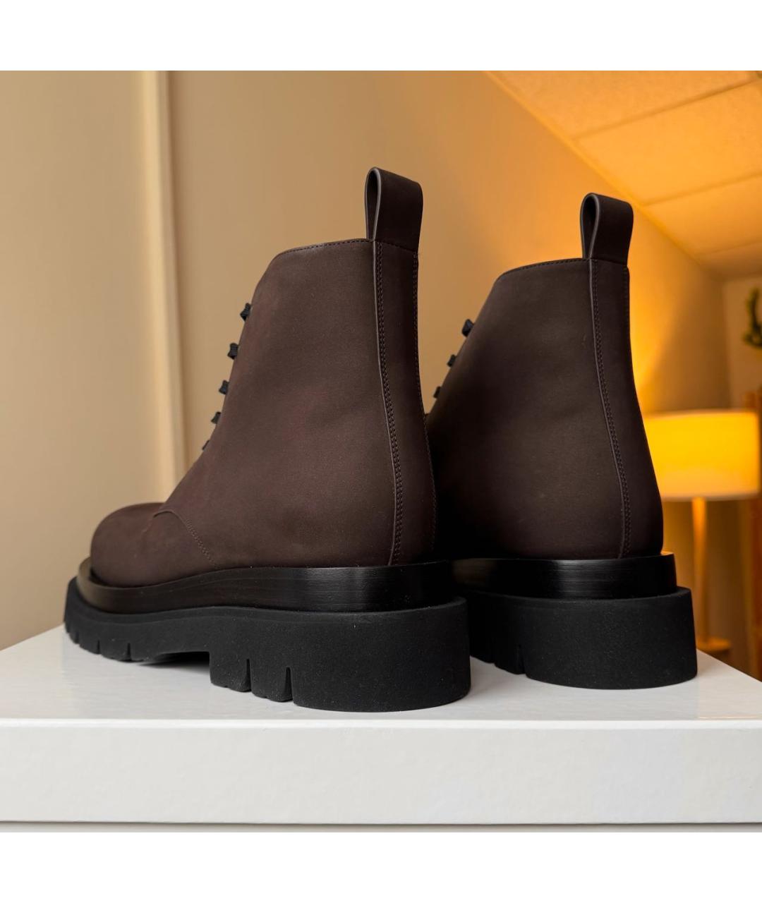 BOTTEGA VENETA Коричневые нубуковые высокие ботинки, фото 4
