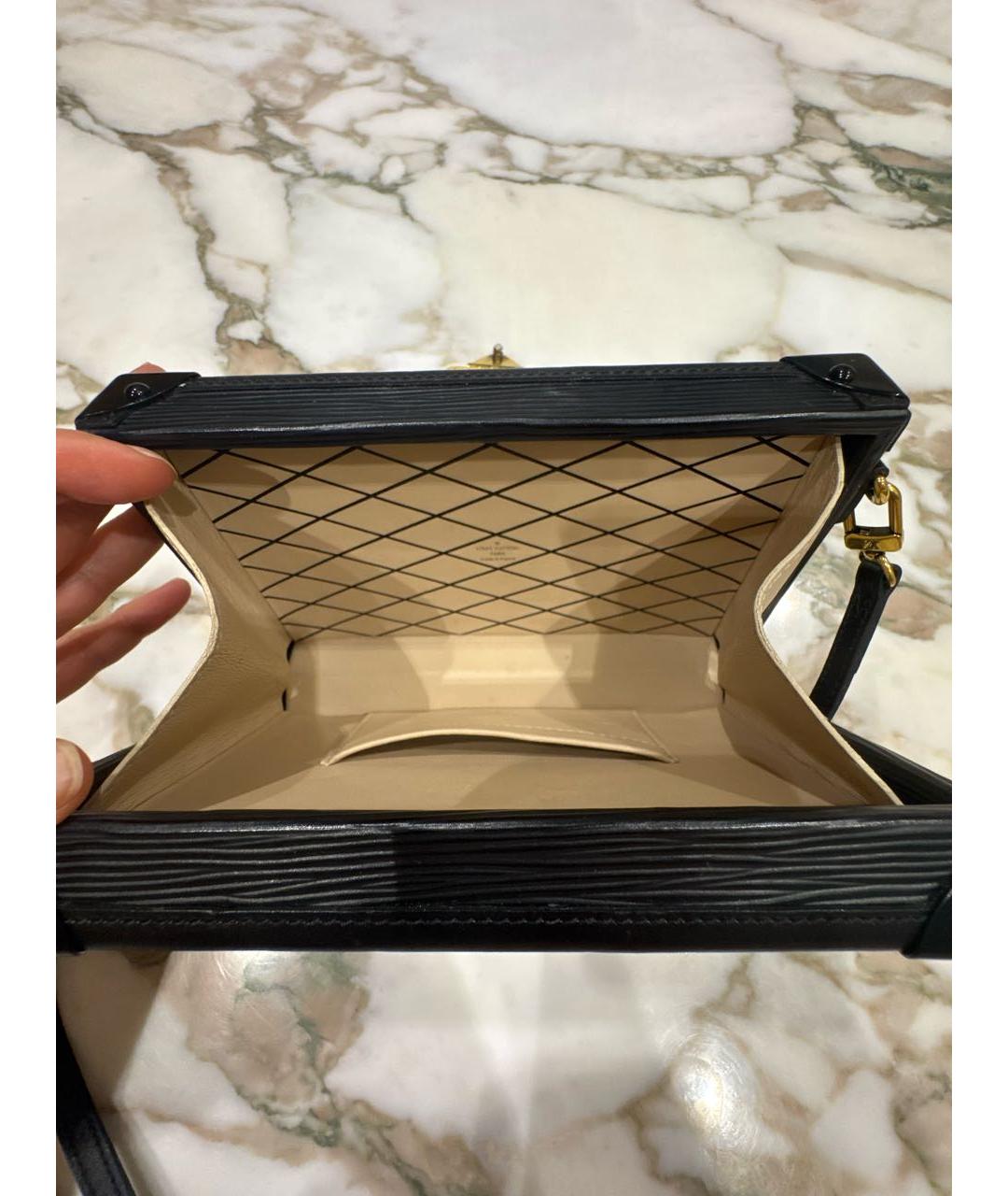 LOUIS VUITTON Черная кожаная сумка через плечо, фото 4