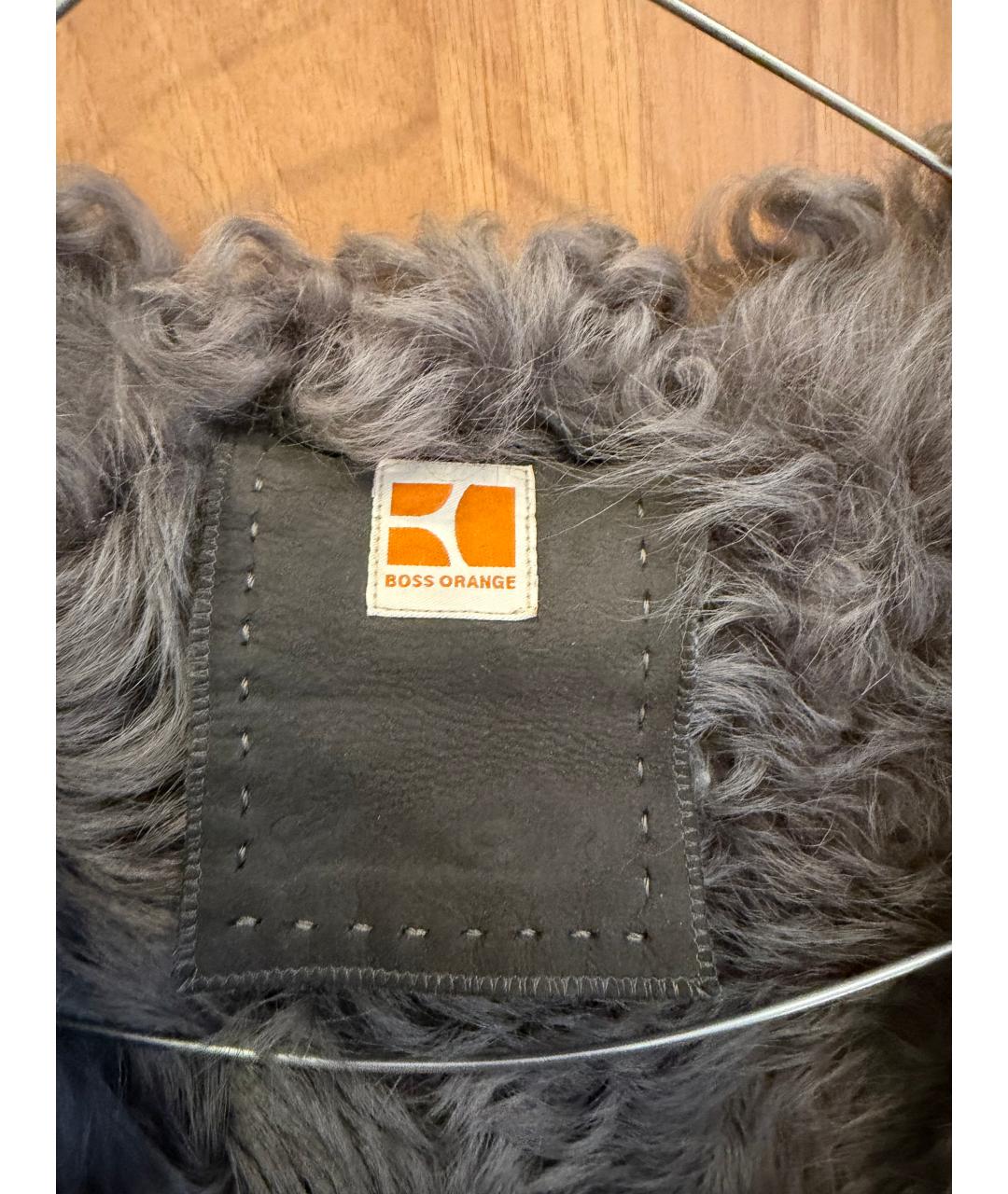 HUGO BOSS Серая замшевая дубленка, фото 2