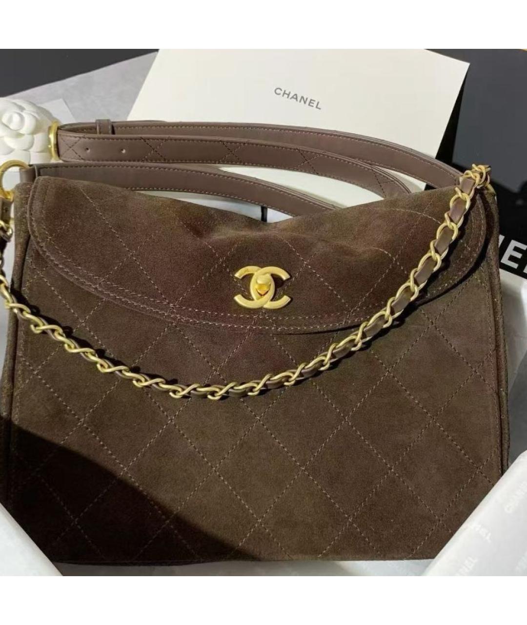 CHANEL Коричневая замшевая сумка через плечо, фото 2
