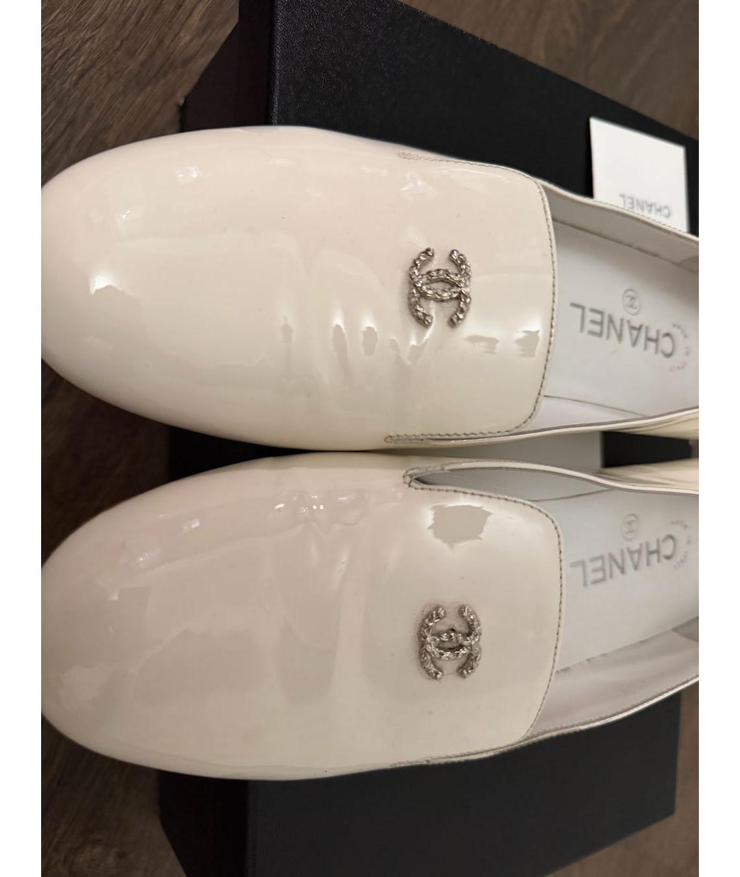 CHANEL Белые кожаные лоферы, фото 6