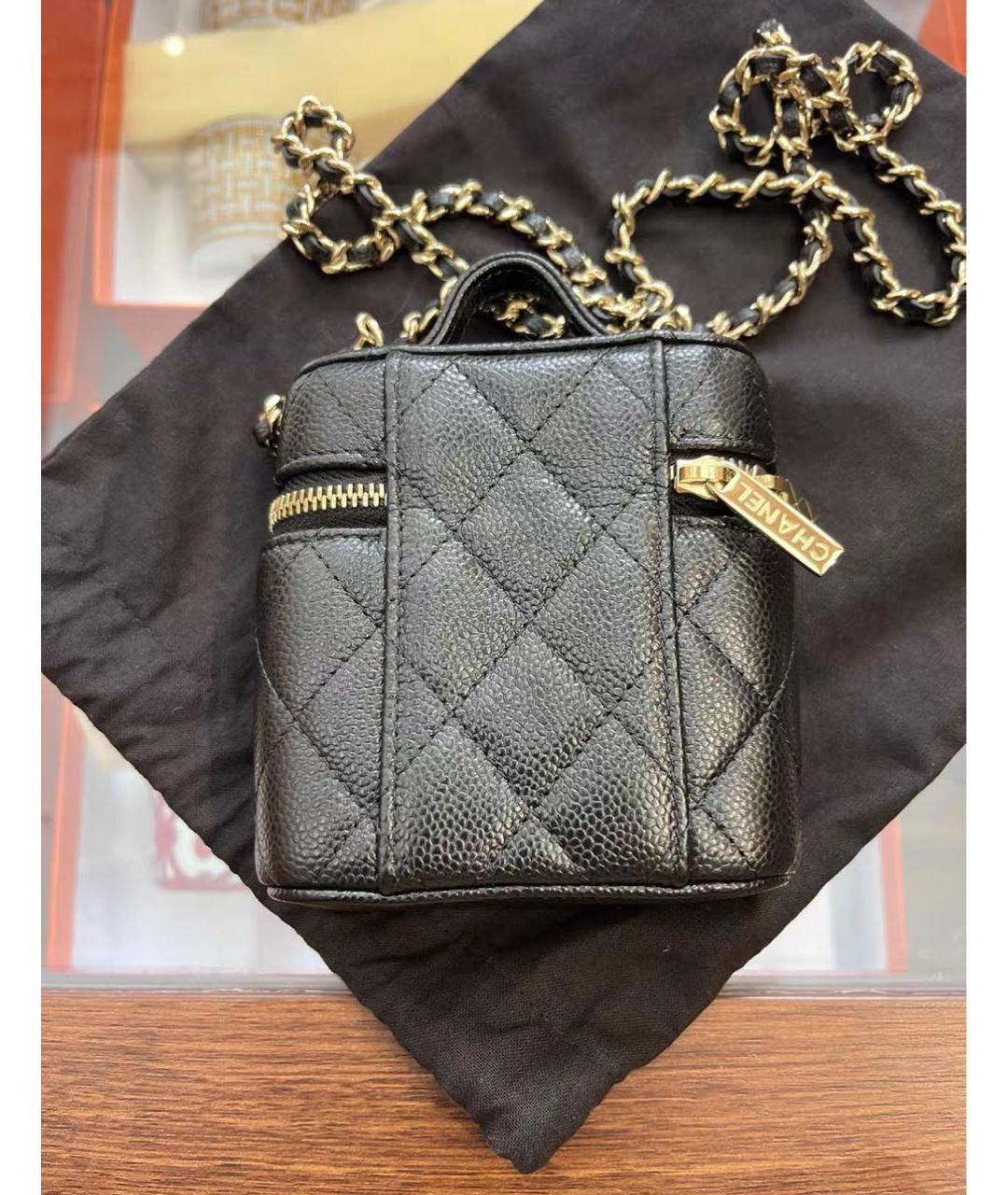 CHANEL Черная кожаная сумка через плечо, фото 4