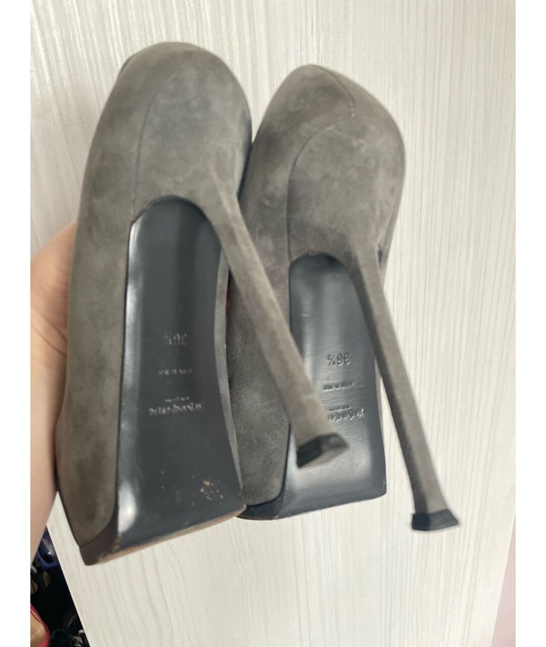SAINT LAURENT Серые туфли из лакированной кожи, фото 5