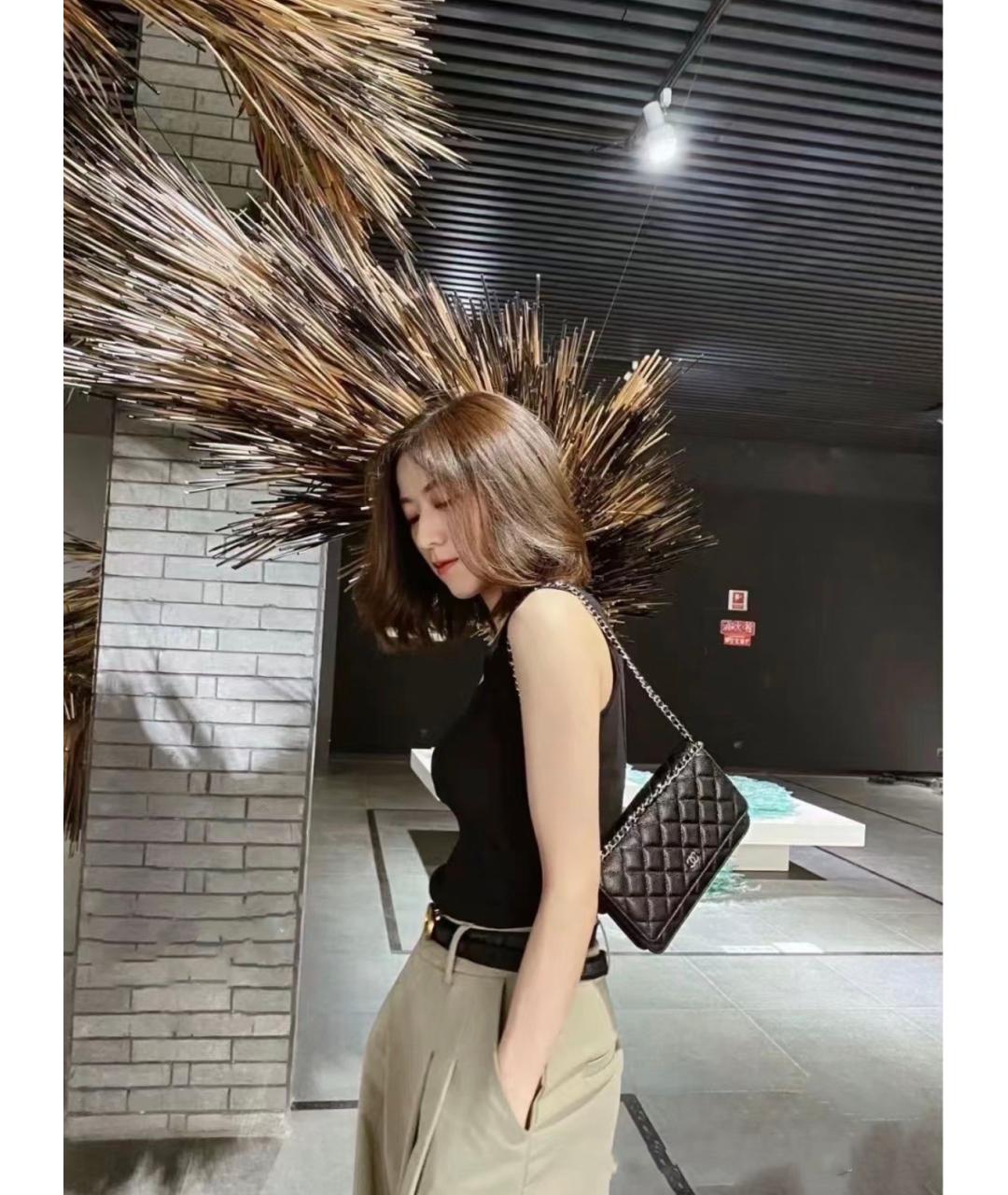 CHANEL Черная кожаная сумка через плечо, фото 4