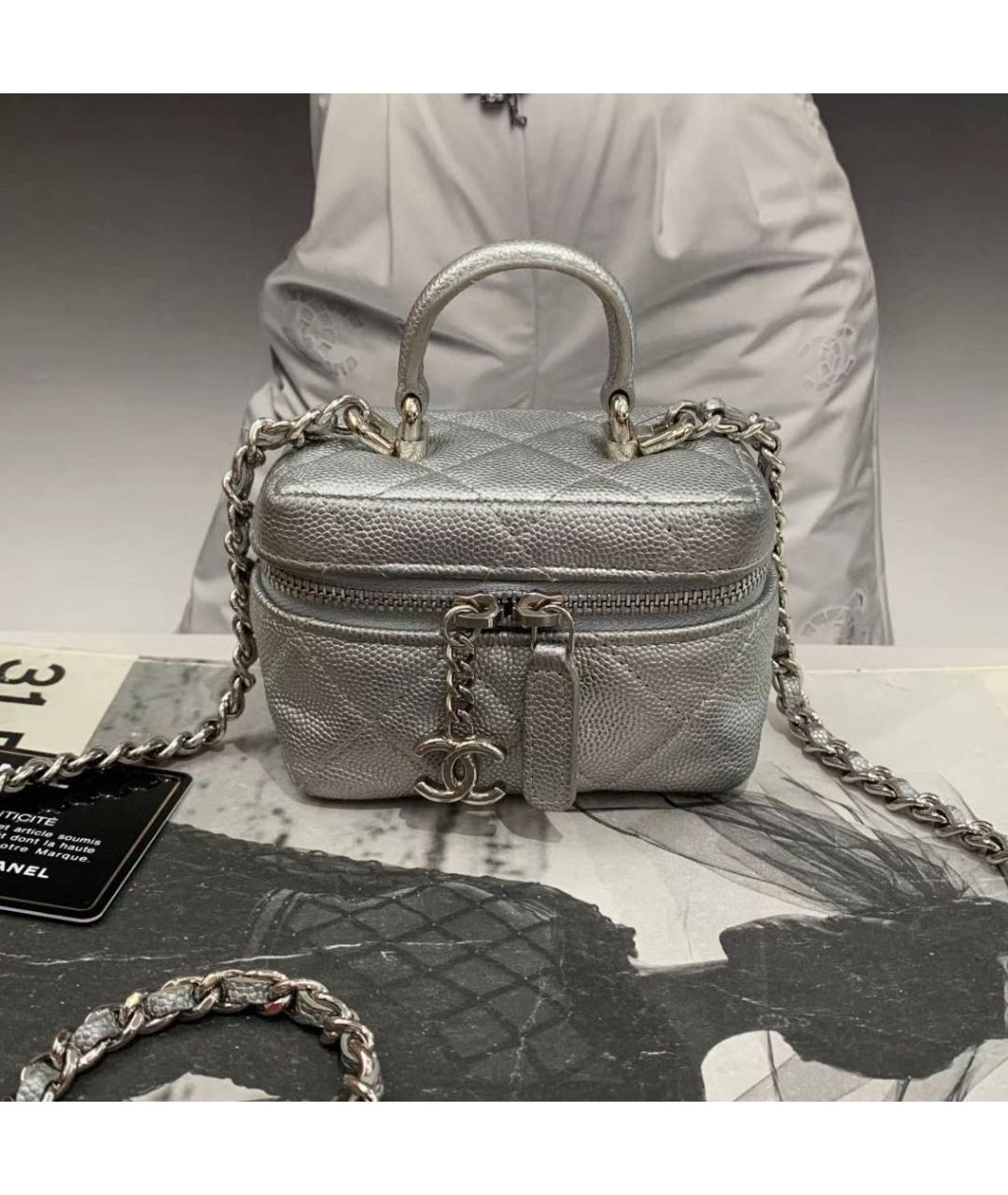 CHANEL Серебряная кожаная сумка через плечо, фото 2