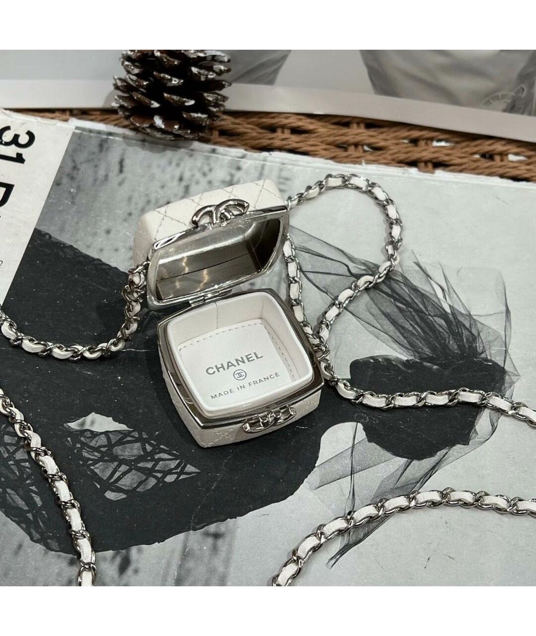 CHANEL Белая кожаная сумка через плечо, фото 5