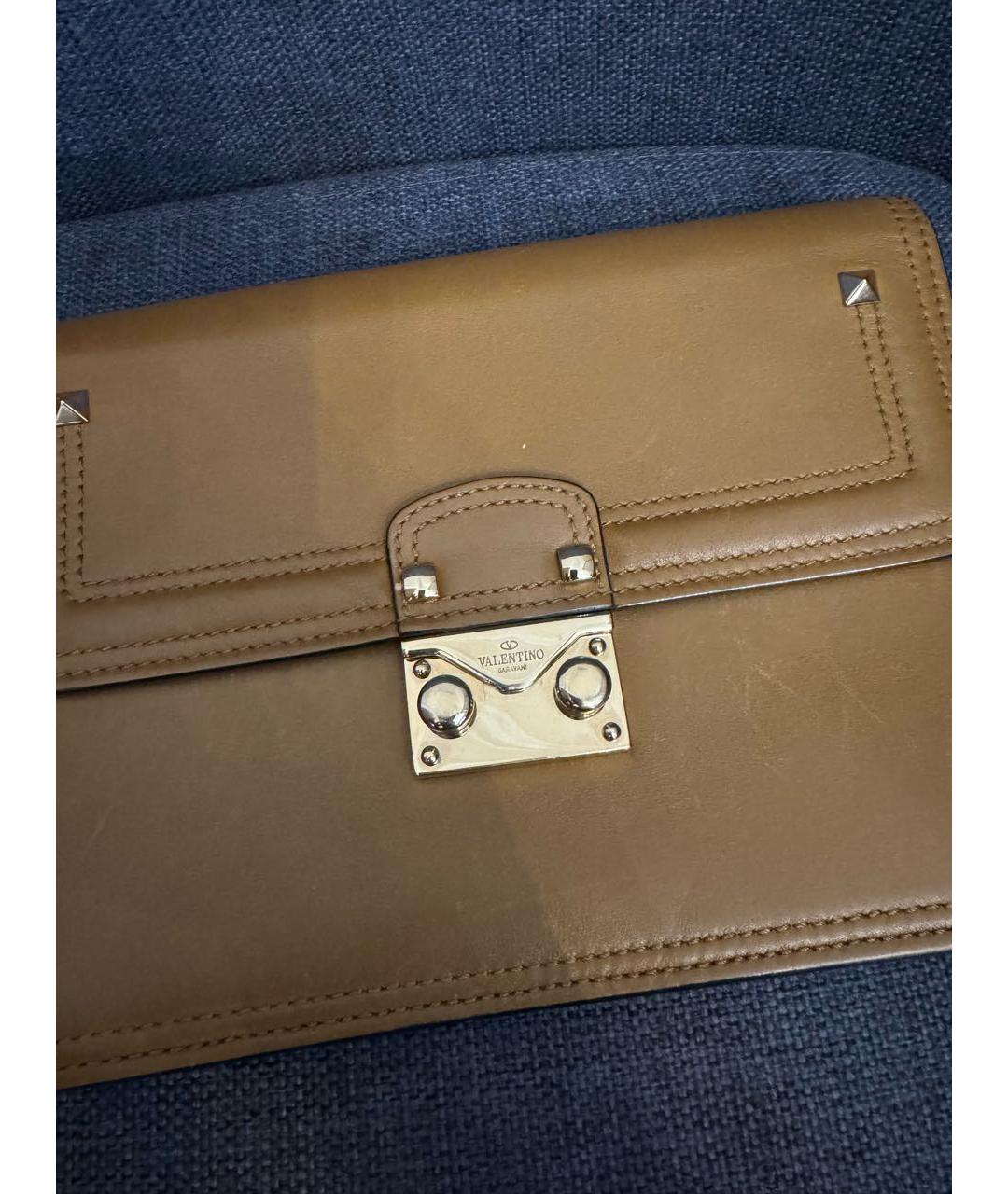 VALENTINO Коричневая кожаная сумка через плечо, фото 2
