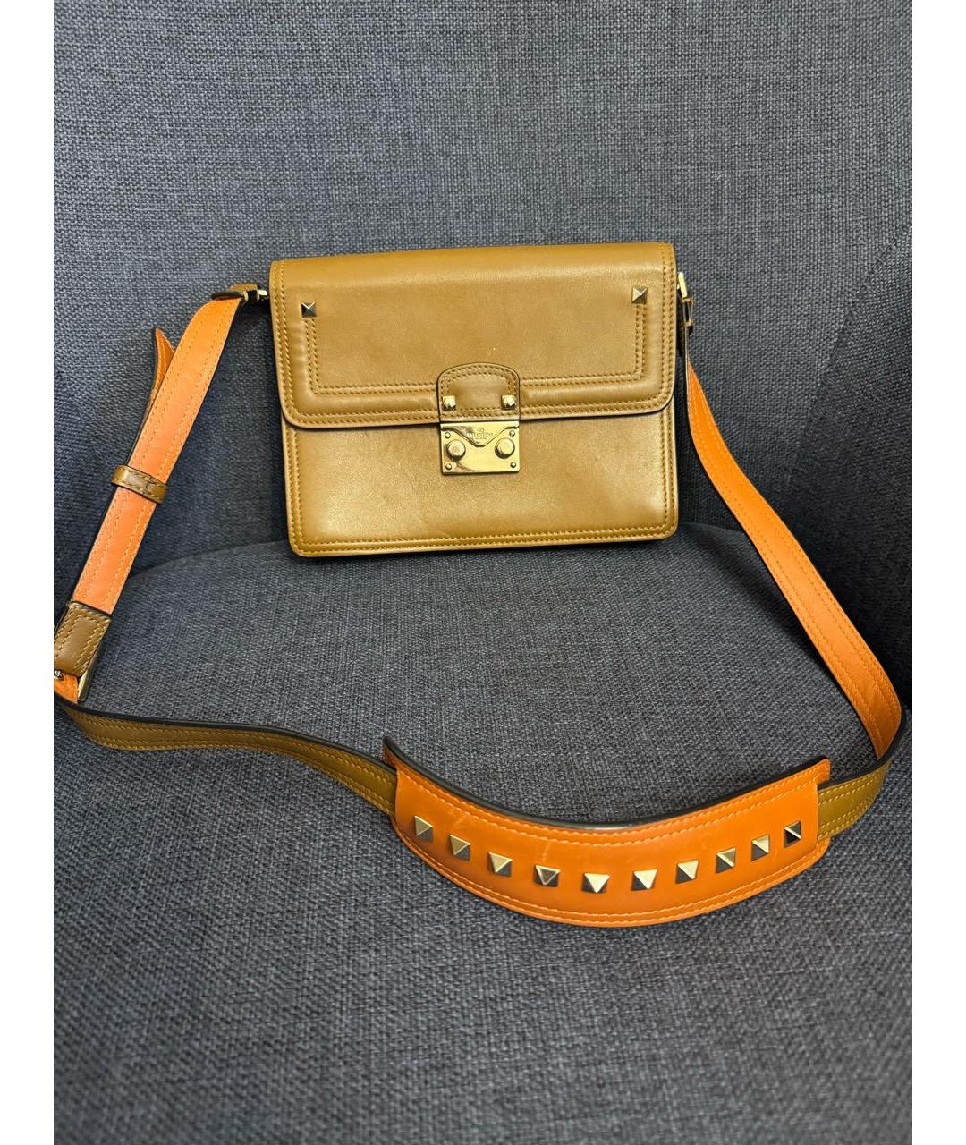 VALENTINO Коричневая кожаная сумка через плечо, фото 8