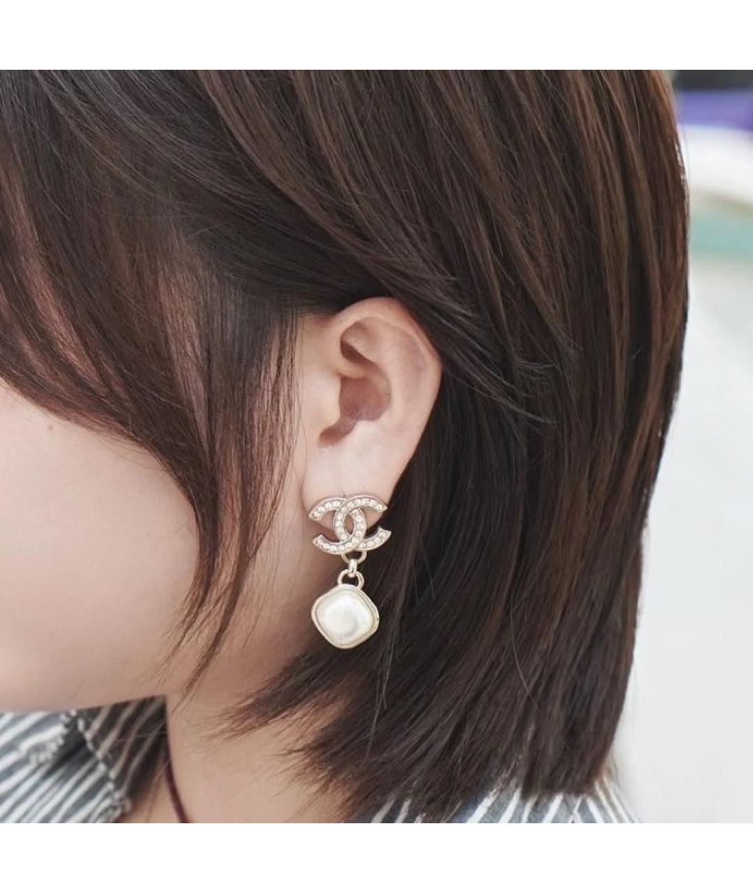 CHANEL Золотые металлические серьги, фото 5