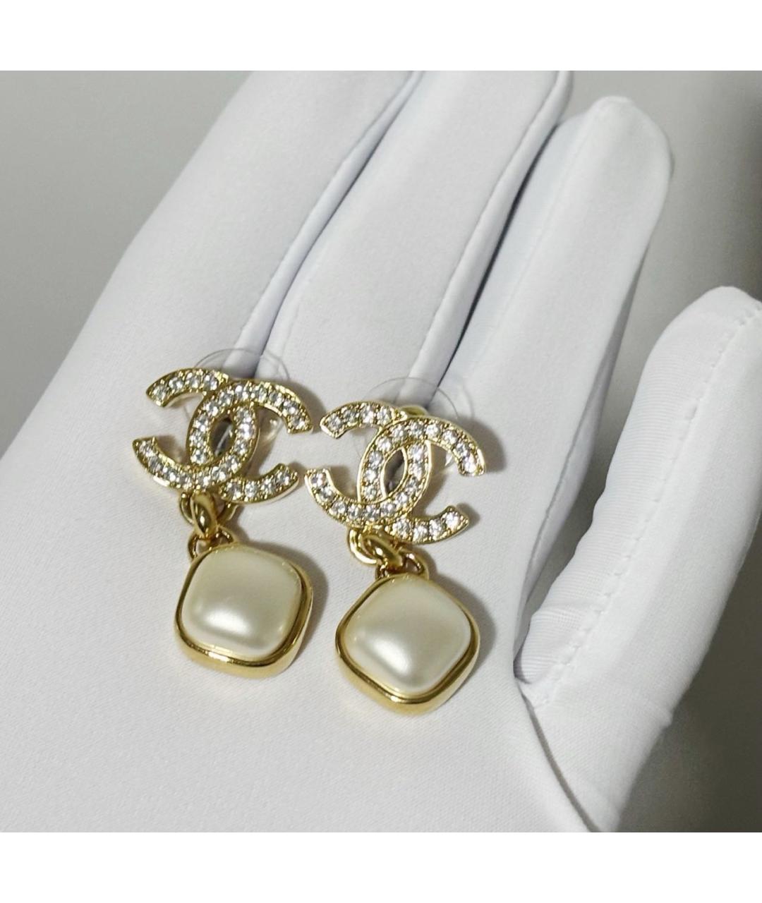 CHANEL Золотые металлические серьги, фото 3
