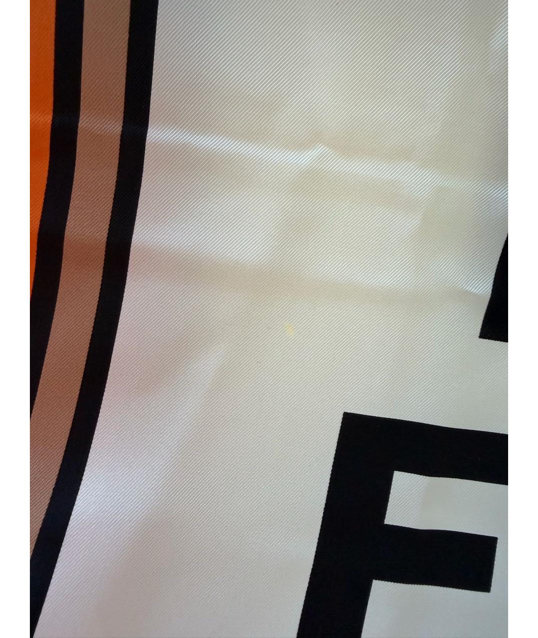 BURBERRY Оранжевый шелковый платок, фото 3