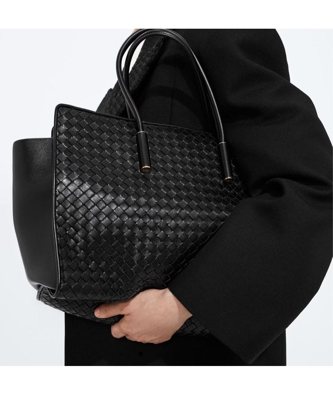 BOTTEGA VENETA Черная кожаная сумка тоут, фото 2