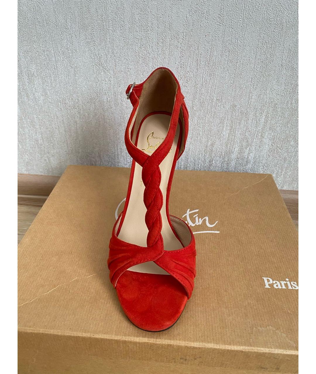 CHRISTIAN LOUBOUTIN Красные замшевые босоножки, фото 4