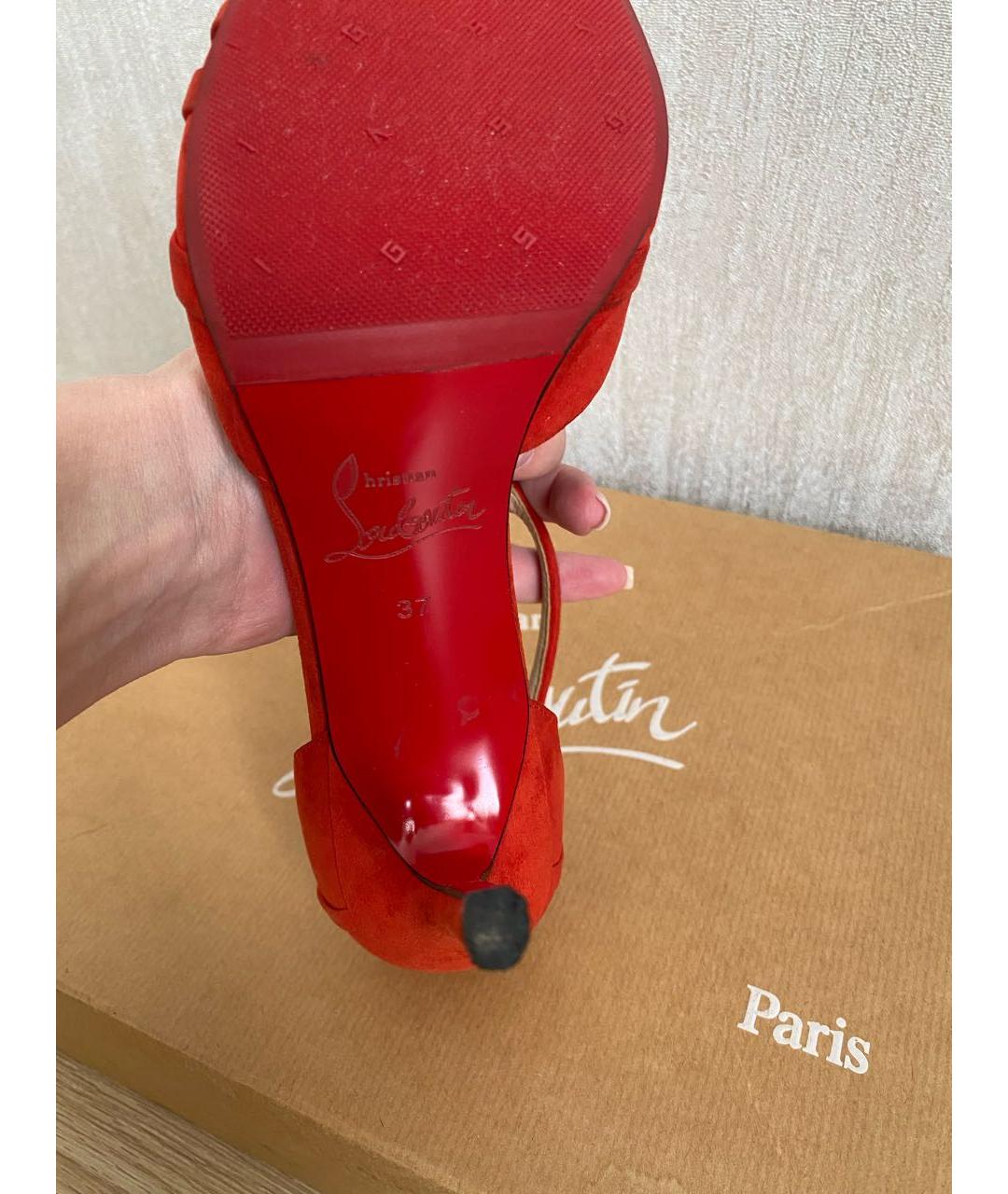 CHRISTIAN LOUBOUTIN Красные замшевые босоножки, фото 6
