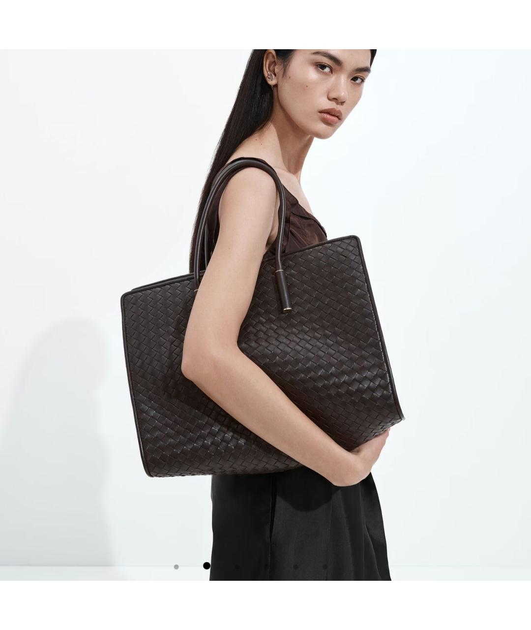 BOTTEGA VENETA Коричневая кожаная сумка тоут, фото 2
